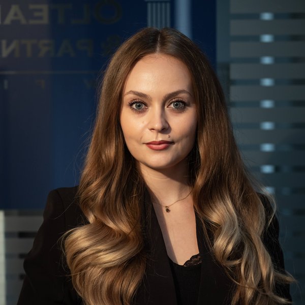Ioana-Otilia Bănilă — Avocat Stagiar
